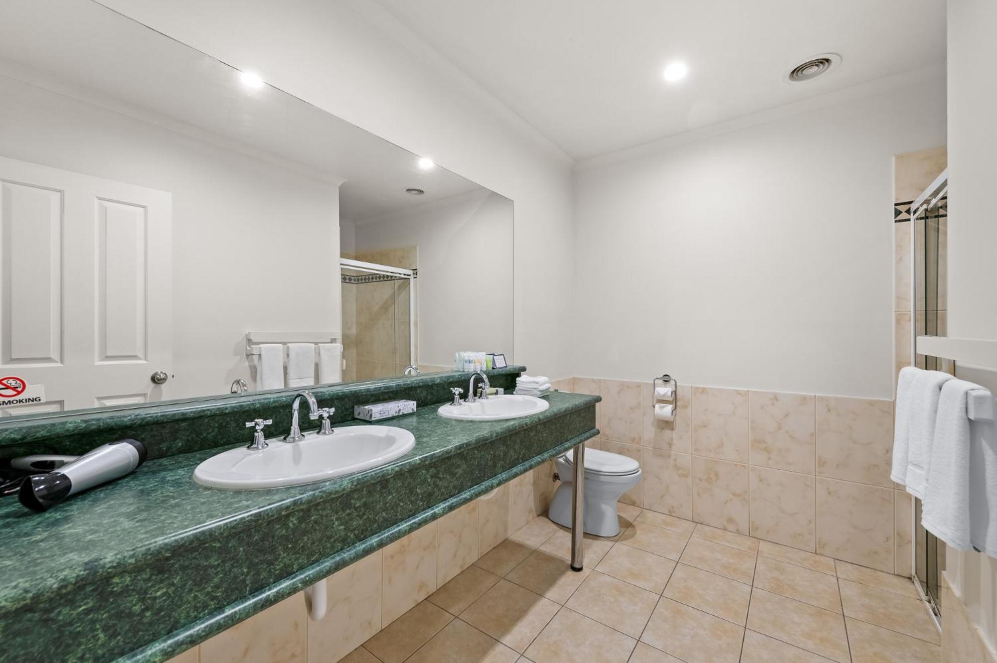 Rowville International Hotel Eksteriør billede