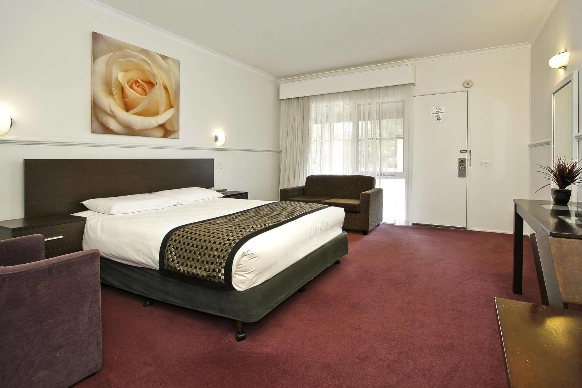 Rowville International Hotel Eksteriør billede