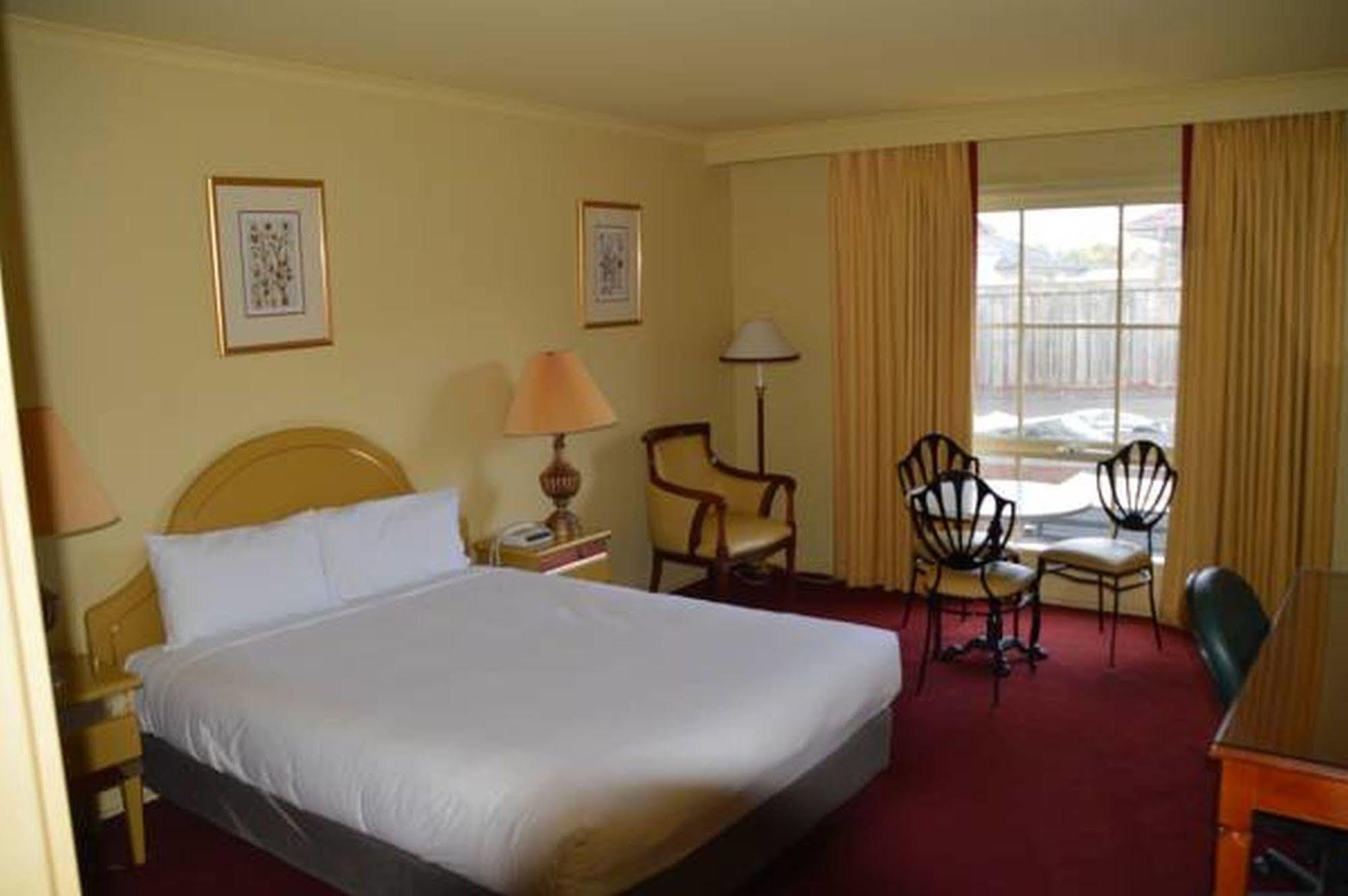 Rowville International Hotel Eksteriør billede